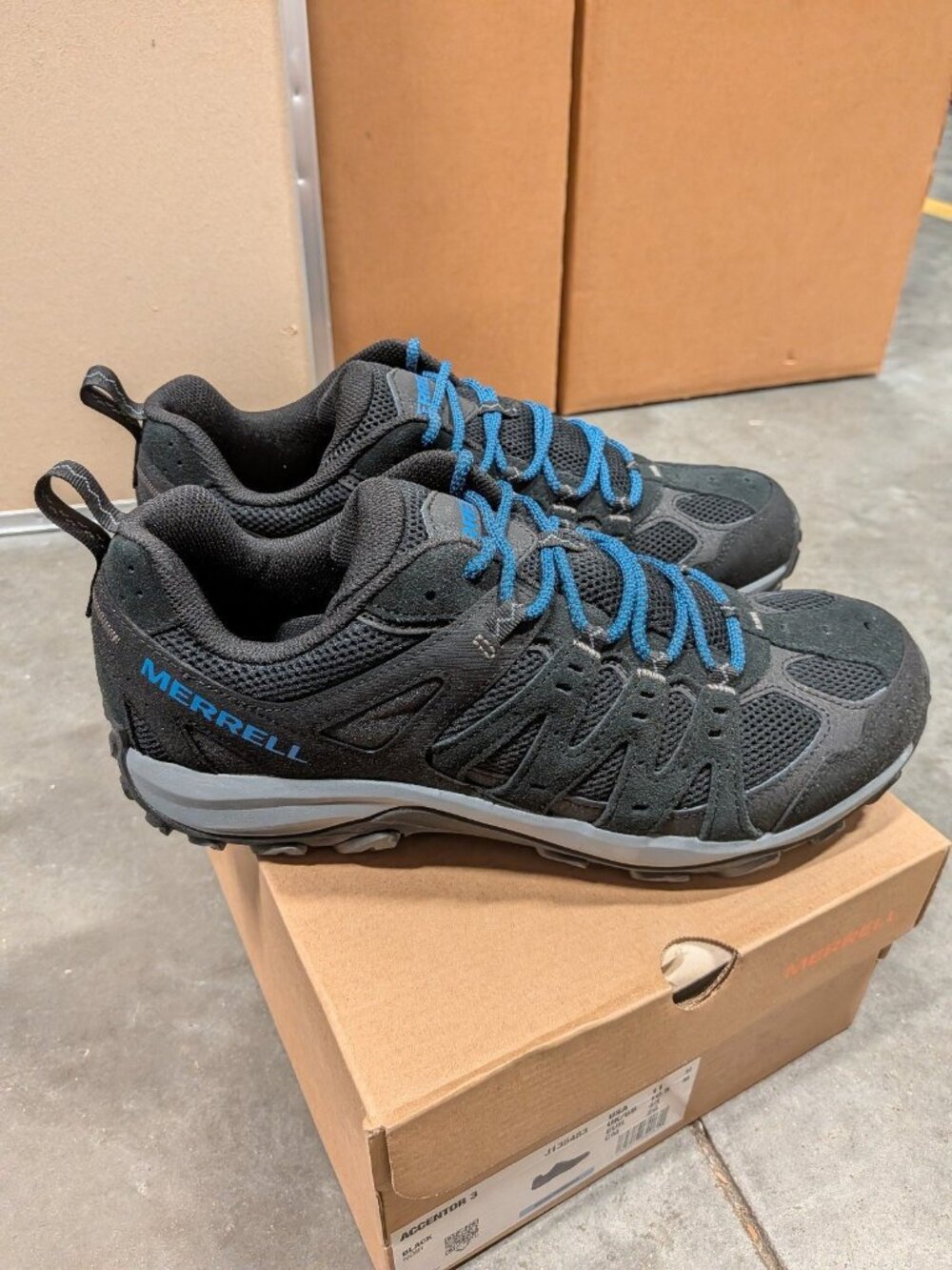Merrell Men's Accentor 3 Hiking Shoes in Black men 11